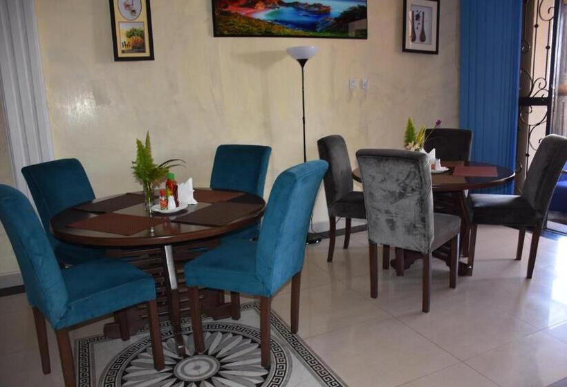 هتل Pent House Inn Namugongo