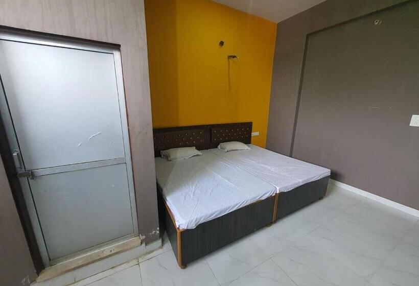 酒店 Spot On Megha Paradise And Guest House