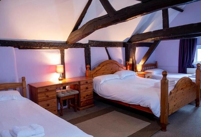 בית מלון כפרי The Crown