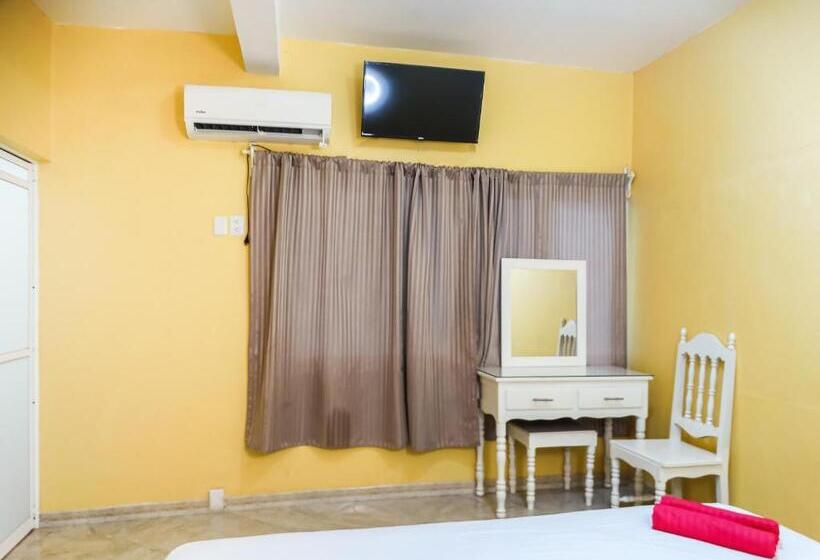 ホテル The Vision