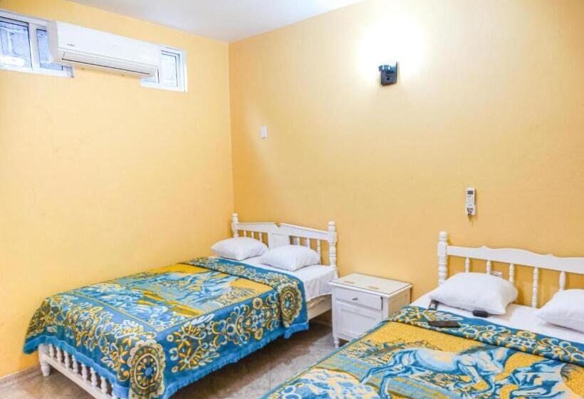 ホテル The Vision