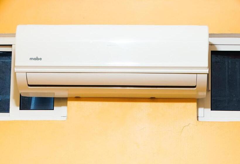 ホテル The Vision