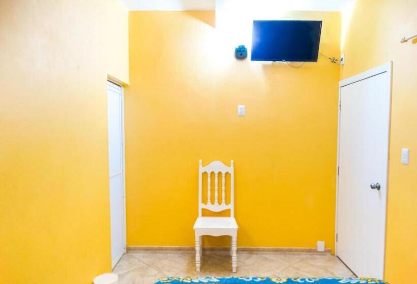 ホテル The Vision