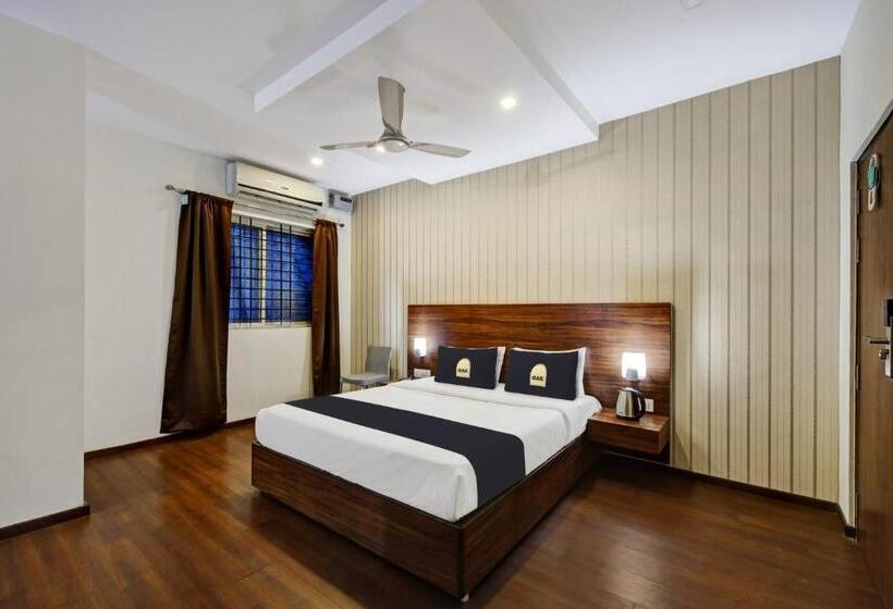 Отель Townhouse Oak Passport Inn