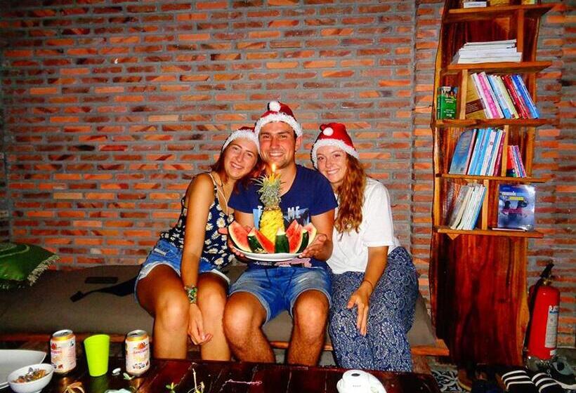 ホテル Urban Farmhouse