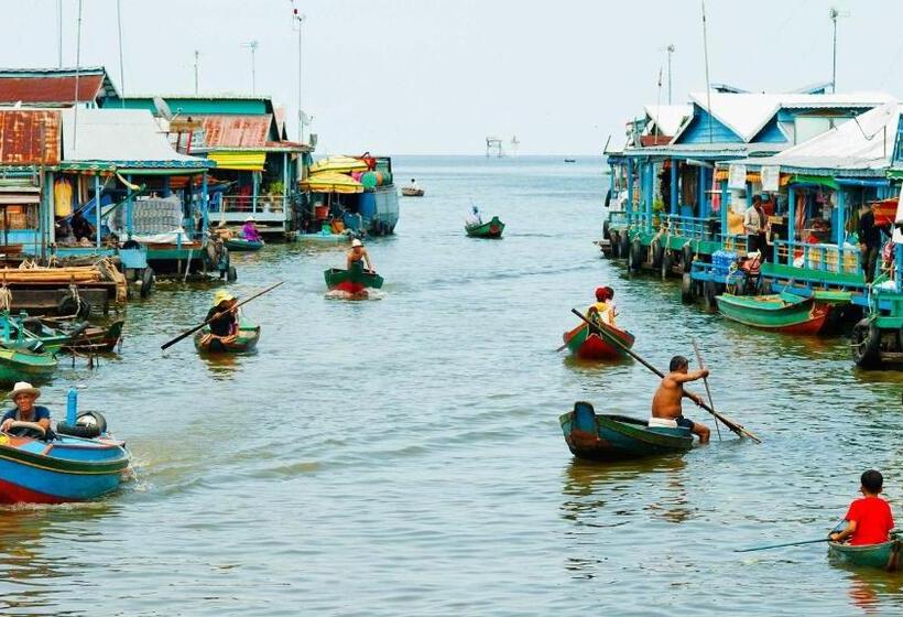 ホテル Urban Farmhouse