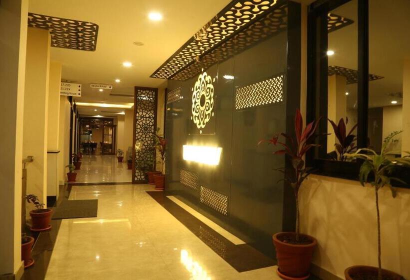 فندق Super Townhouse Dewas City Formerly Utsav