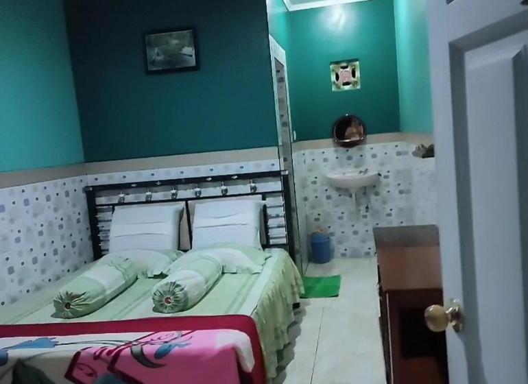 בית מלון כפרי Villa Raung Indah Tretes