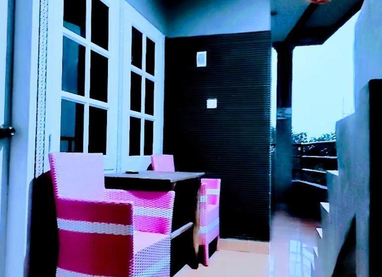 בית מלון כפרי Villa Raung Indah Tretes