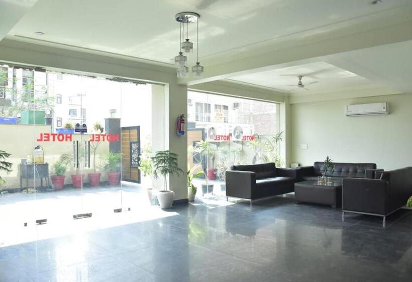 בית מלון כפרי Wedlock Subhash Chowk Gurgaon