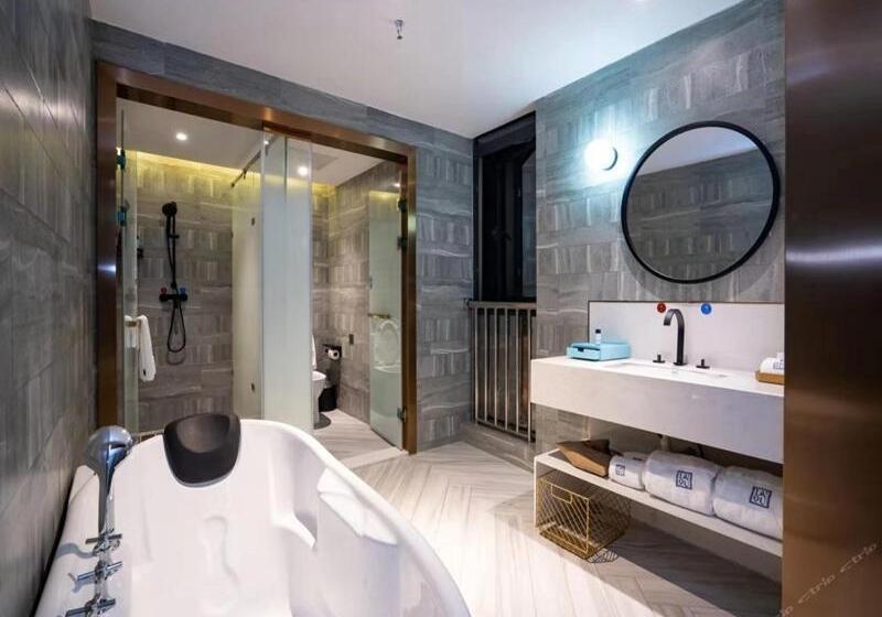 Lano Hotel Guiyang High Speed Rail North Station Dream City