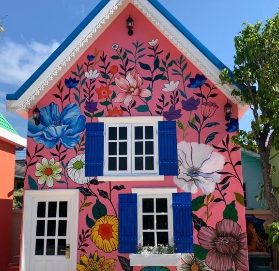 Mexican Resortlampang