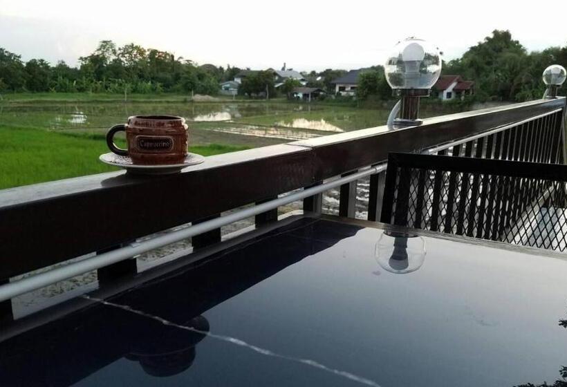 Mexican Resortlampang