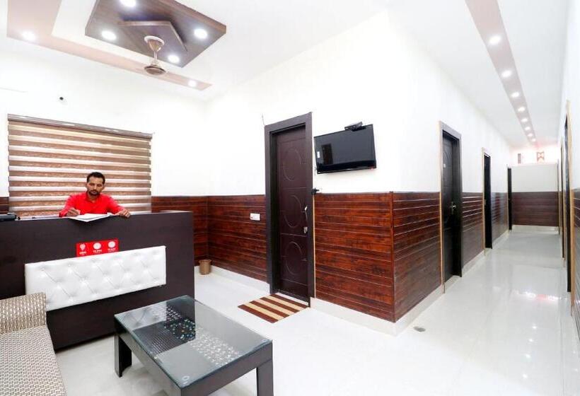 Oyo Hotel Chanderlok