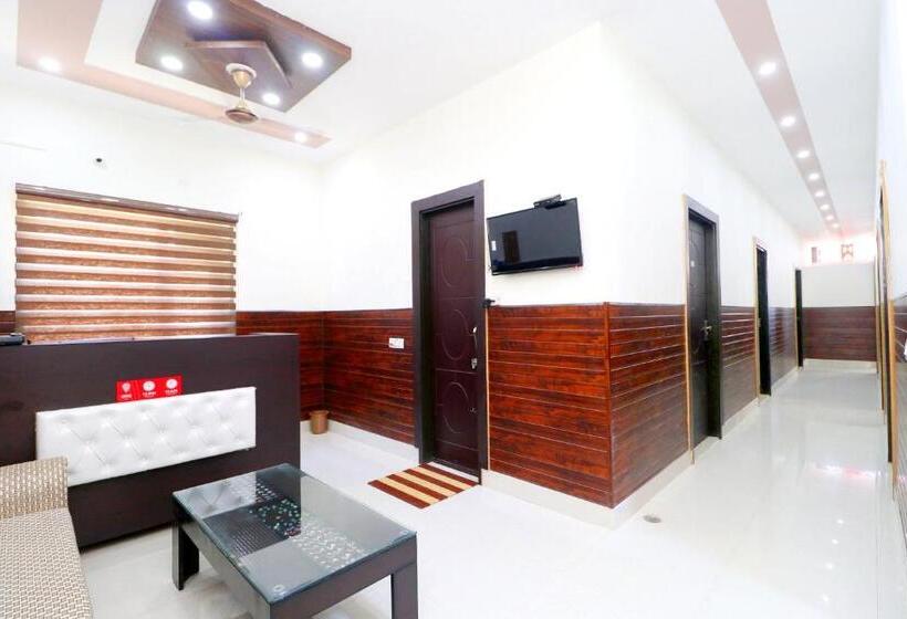 Oyo Hotel Chanderlok