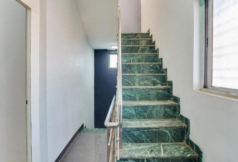 Oyo Hotel Shree Siddh