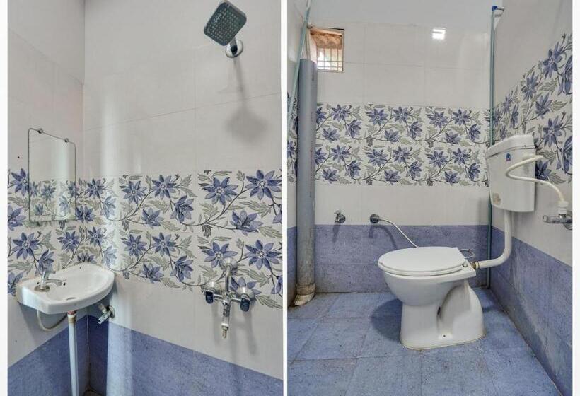 Oyo Hotel Shree Siddh