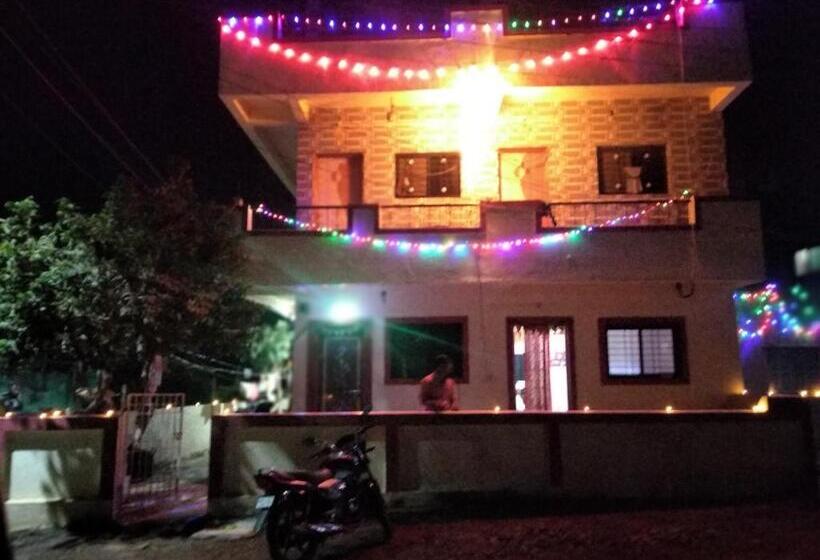 Pensão अतिथी निवास