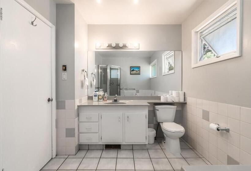 بنسيون A Home By Chinook Mall And Heritage Park