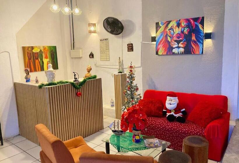 پانسیون Aquarius De Iracema