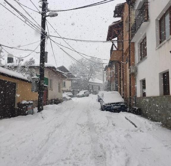 膳宿费 Baba Dora Guesthouse