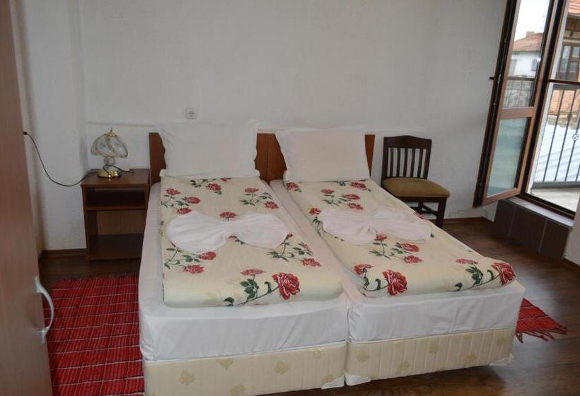 膳宿费 Baba Dora Guesthouse