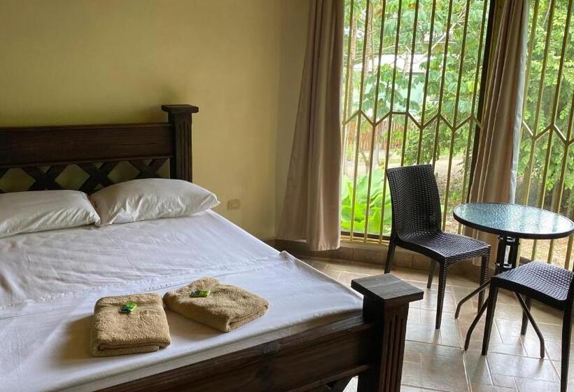 بنسيون Bahía Ballena Rooms