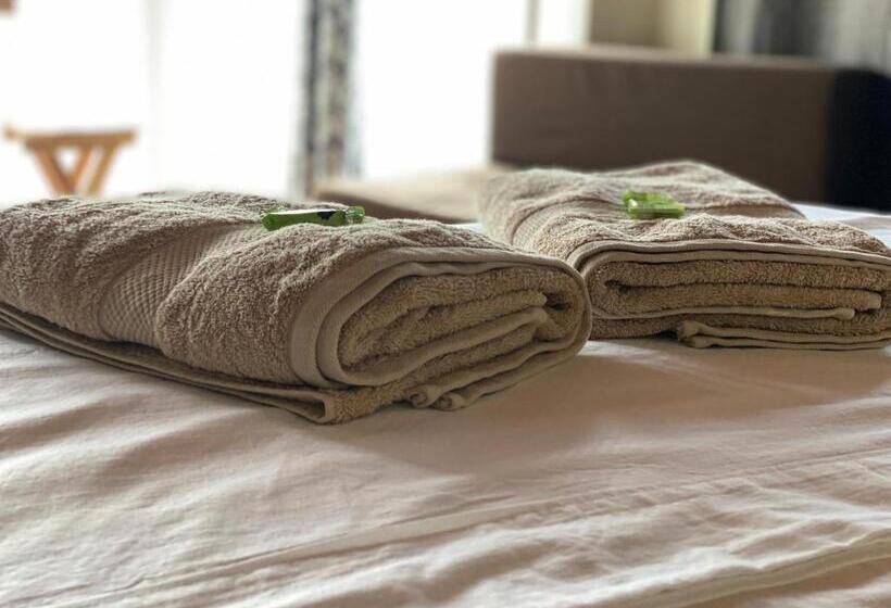 بنسيون Bahía Ballena Rooms