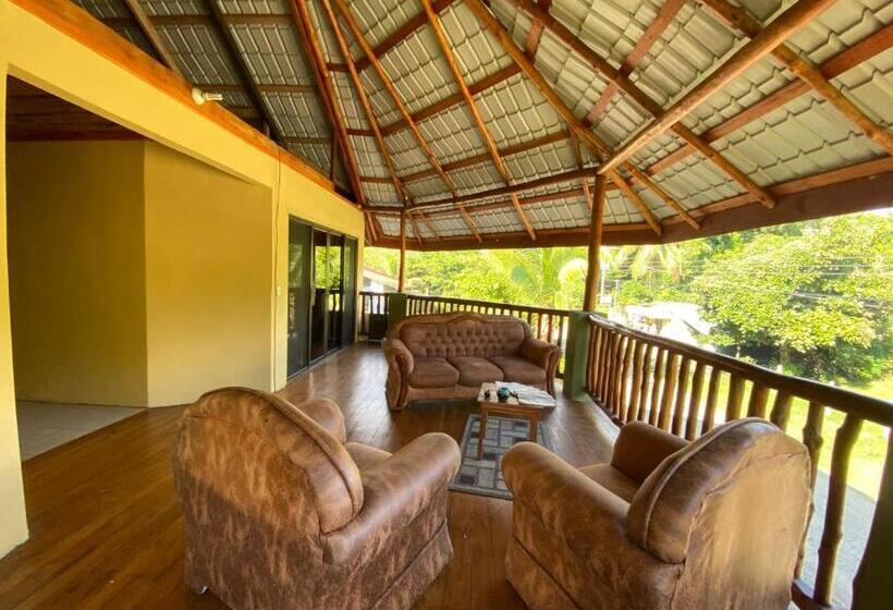 بنسيون Bahía Ballena Rooms