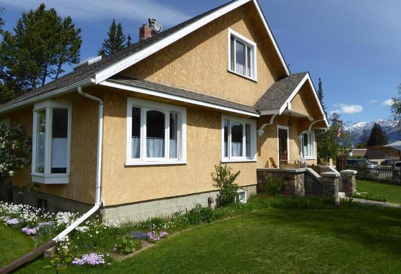 ペンション Bear Rock Inn