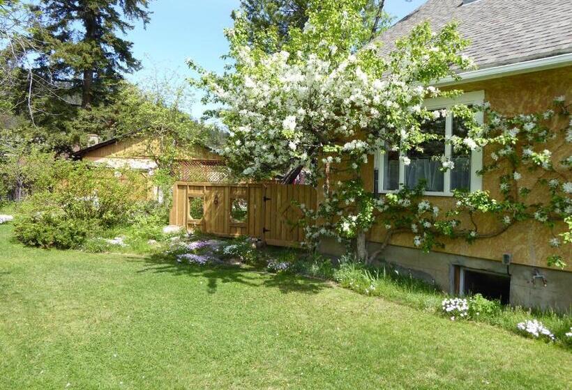 ペンション Bear Rock Inn