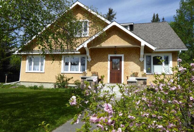 ペンション Bear Rock Inn