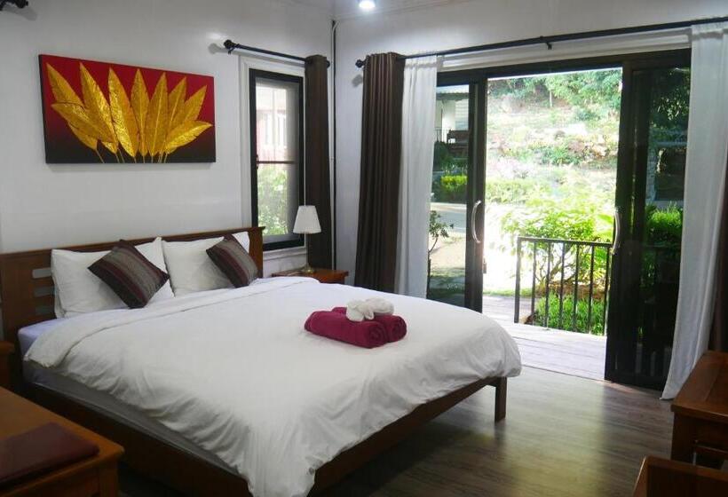 פנסיון Big Elk Steak House   Homestay