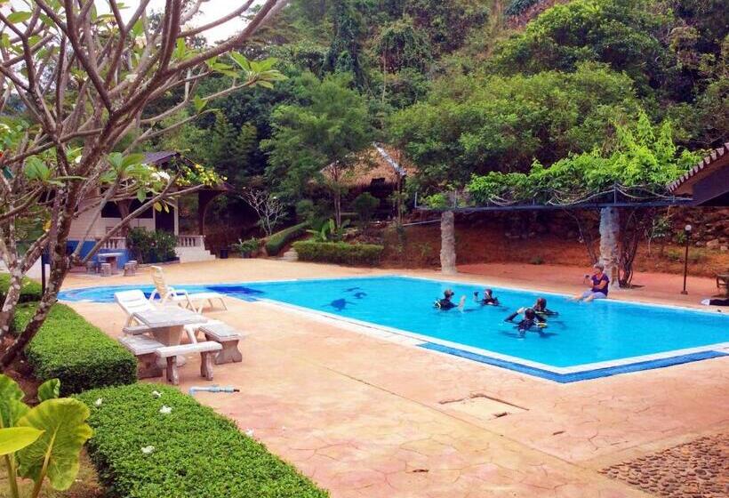 פנסיון Big Elk Steak House   Homestay