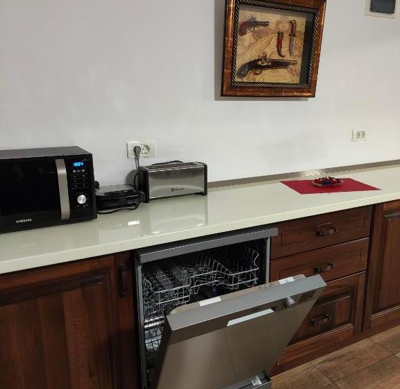 Пансион Cabana Rares