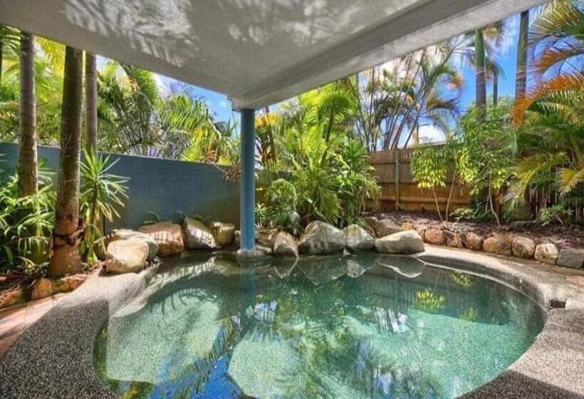 פנסיון Cairns Sunshine Lodge