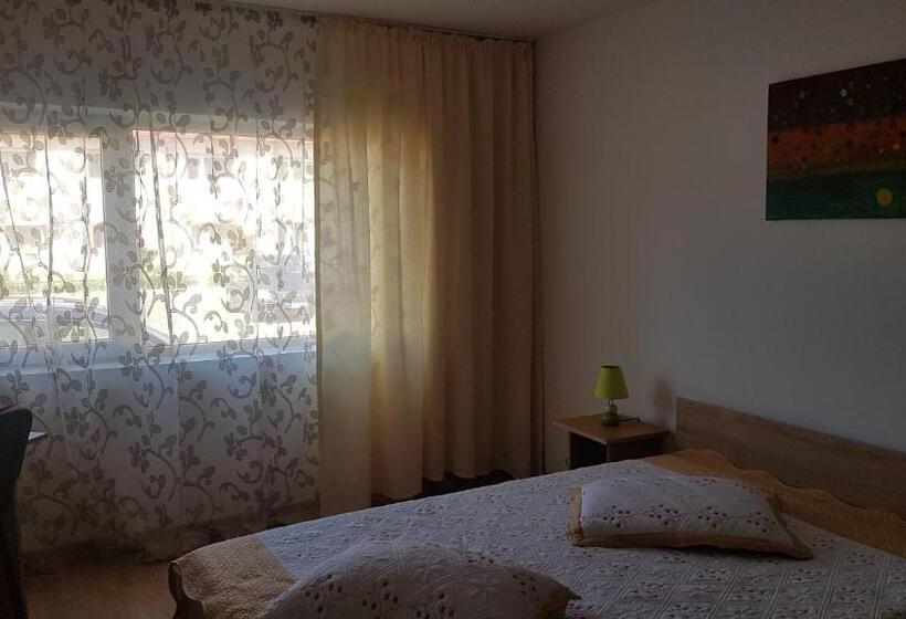 פנסיון Casa Rustica Apart & Rooms