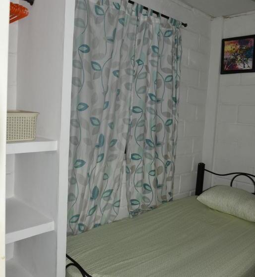 펜션 Casa Universitaria El Trebol