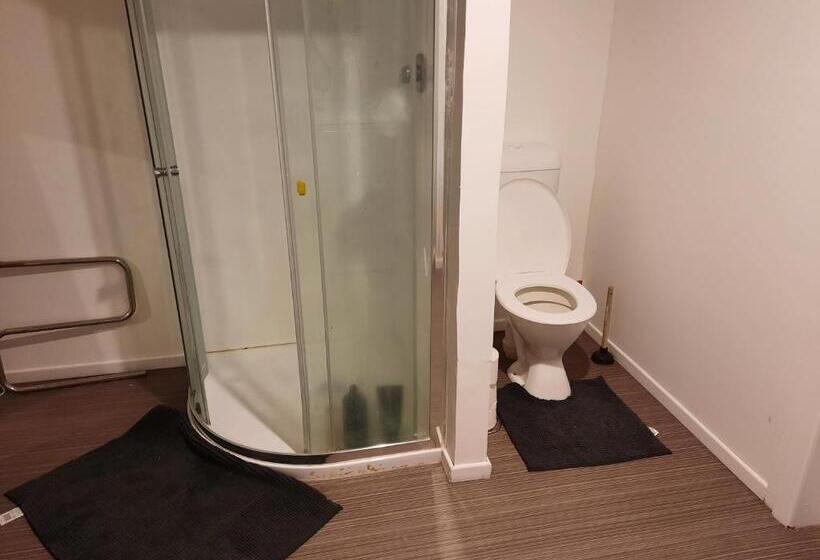 بنسيون Central Holiday Home