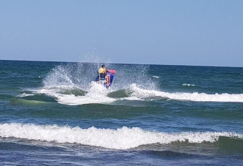 膳宿费 Eros Beach Resort