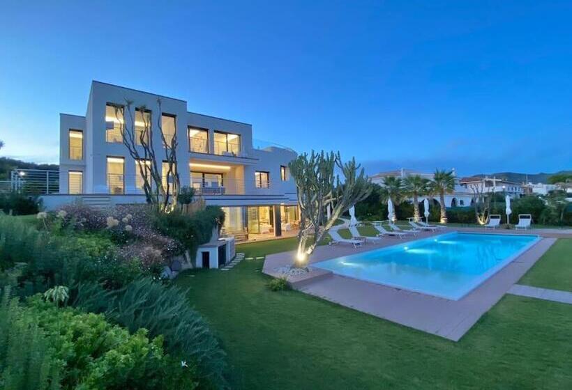 פנסיון Fenandgi Luxury Hospitality At Its Finest !