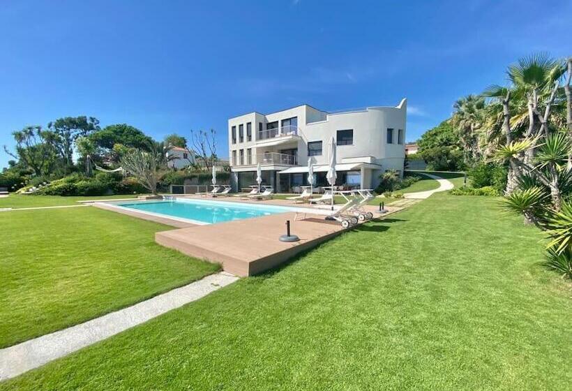 פנסיון Fenandgi Luxury Hospitality At Its Finest !