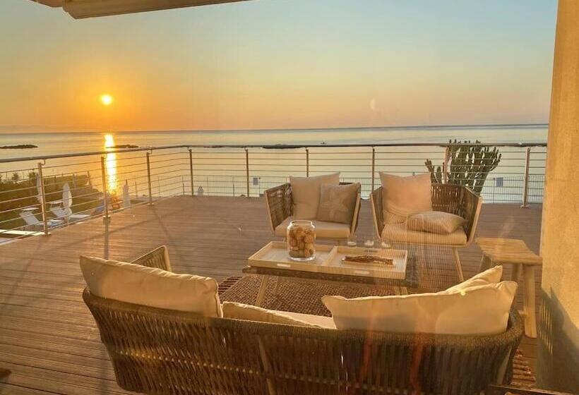 פנסיון Fenandgi Luxury Hospitality At Its Finest !