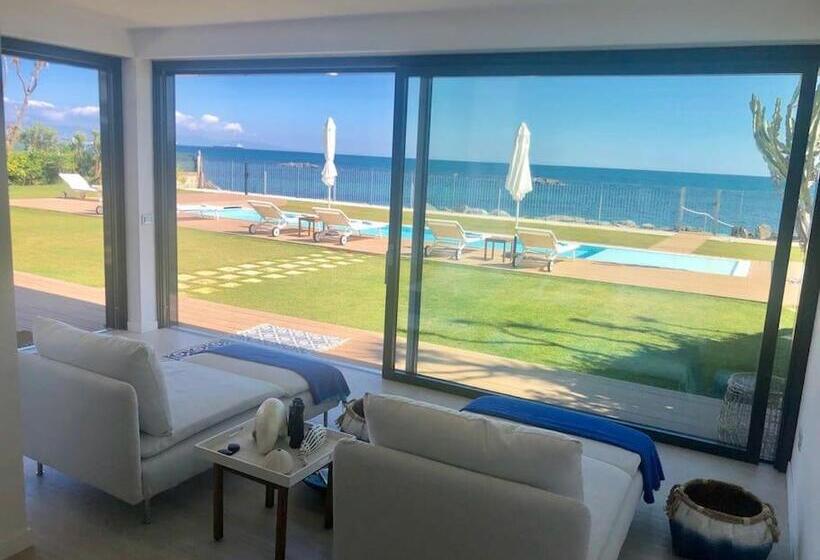 פנסיון Fenandgi Luxury Hospitality At Its Finest !