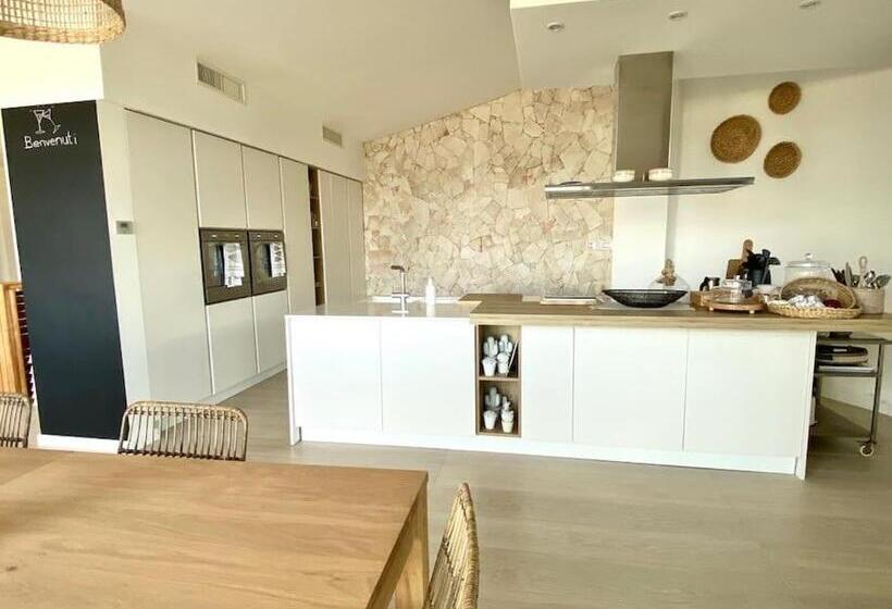 פנסיון Fenandgi Luxury Hospitality At Its Finest !