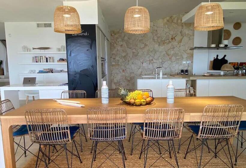 פנסיון Fenandgi Luxury Hospitality At Its Finest !