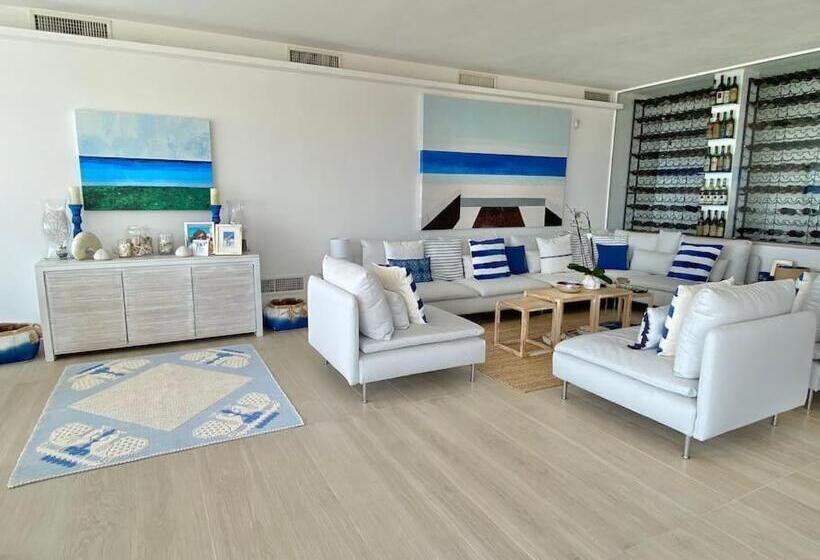 펜션 Fenandgi Luxury Hospitality At Its Finest !