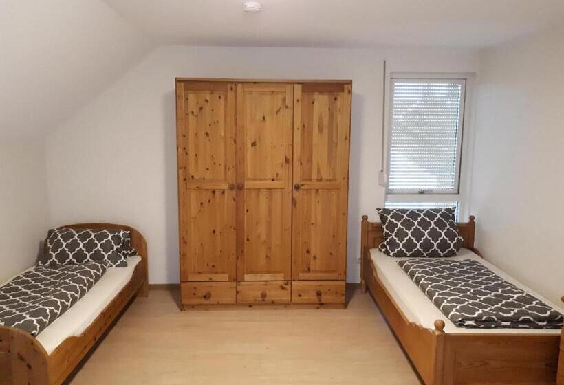 ペンション Fiore Gästezimmer