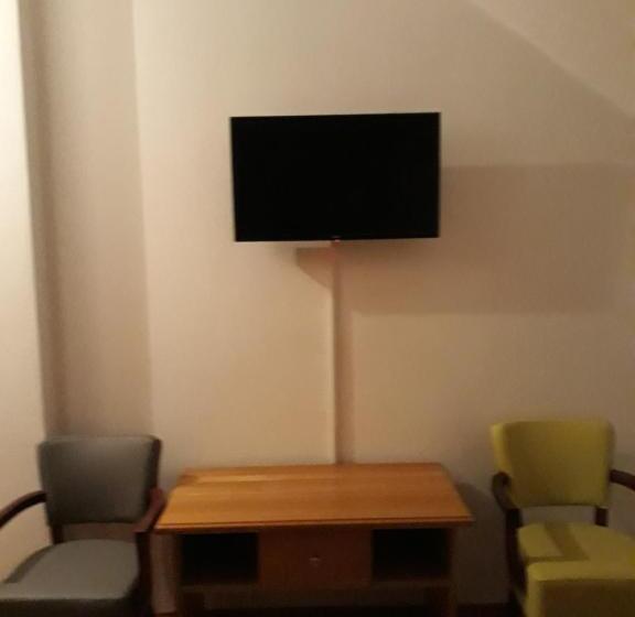 پانسیون Gradska Kavana Guest House