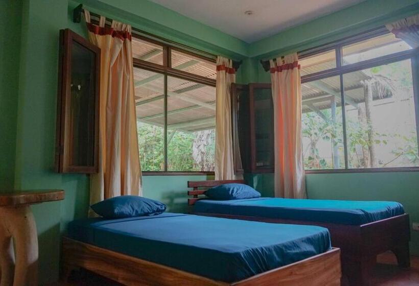 بنسيون Hospedaje El Bosquecito